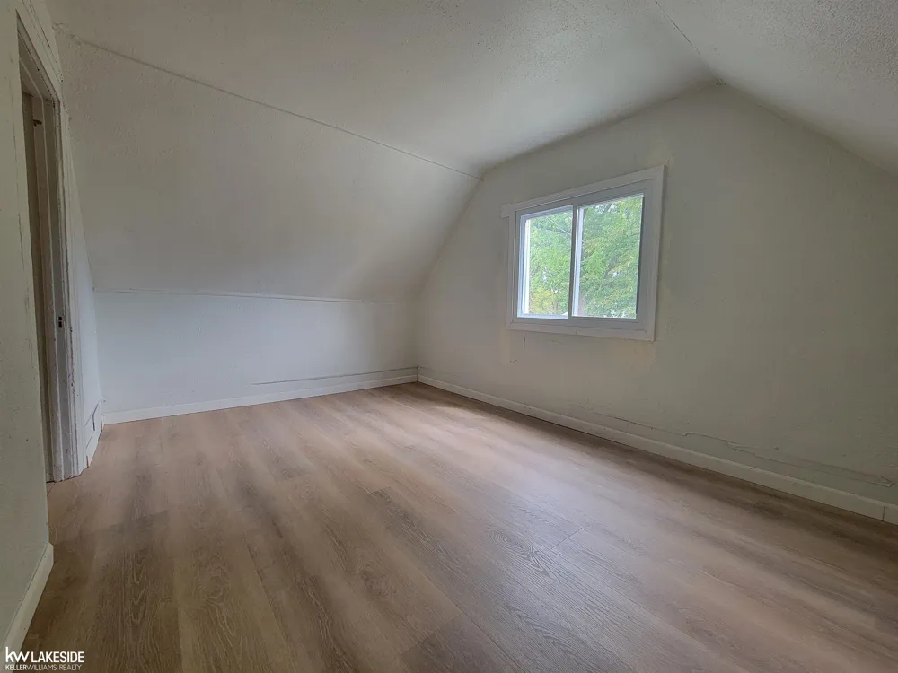 130 Meadle Street Mt Clemens City, MI 48083