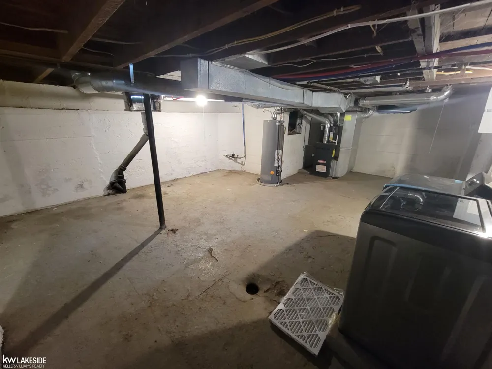 130 Meadle Street Mt Clemens City, MI 48083