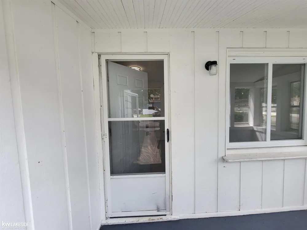 130 Meadle Street Mt Clemens City, MI 48083