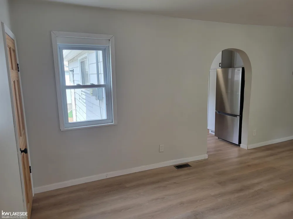 130 Meadle Street Mt Clemens City, MI 48083