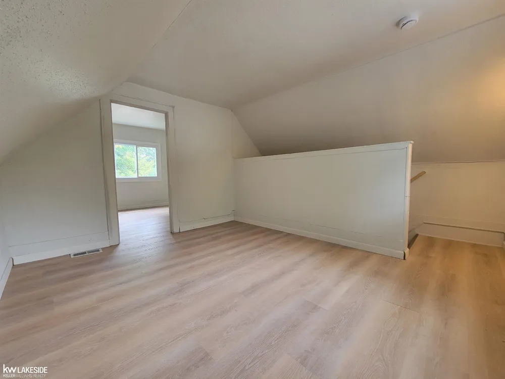 130 Meadle Street Mt Clemens City, MI 48083