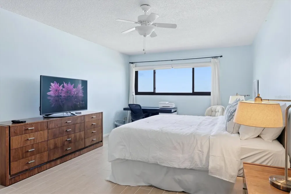 2089 GULF OF MEXICO DRIVE #G1-302 Longboat Key, FL 34228