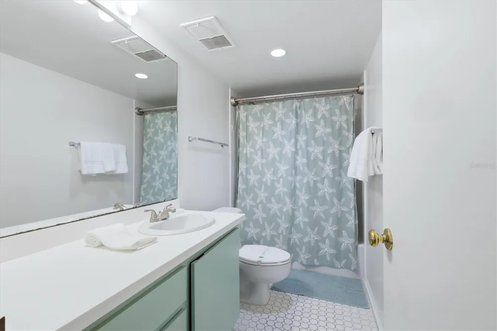 2089 GULF OF MEXICO DRIVE #G1-302 Longboat Key, FL 34228