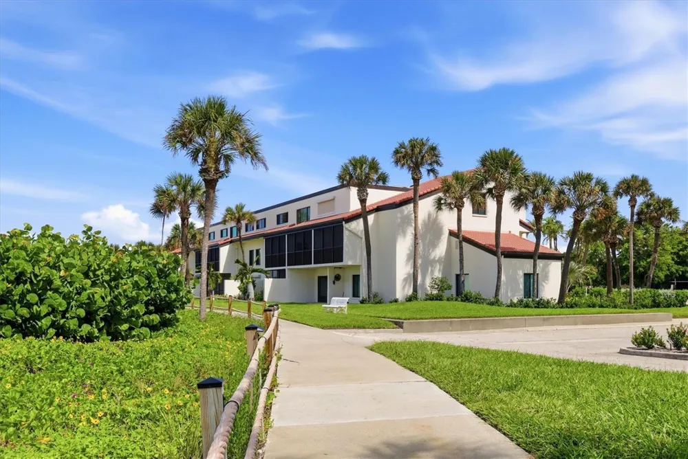 2089 GULF OF MEXICO DRIVE #G1-302 Longboat Key, FL 34228