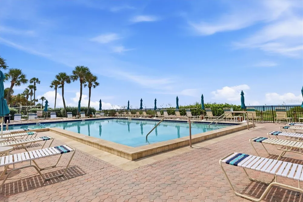 2089 GULF OF MEXICO DRIVE #G1-302 Longboat Key, FL 34228