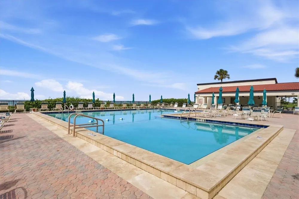 2089 GULF OF MEXICO DRIVE #G1-302 Longboat Key, FL 34228
