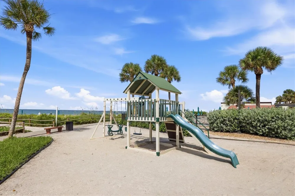 2089 GULF OF MEXICO DRIVE #G1-302 Longboat Key, FL 34228