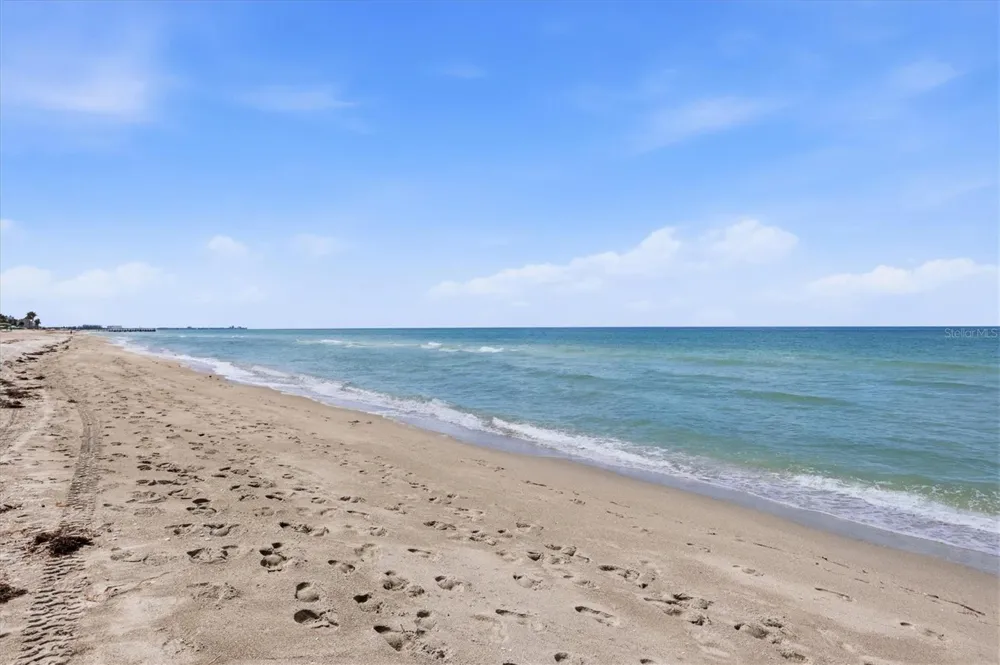 2089 GULF OF MEXICO DRIVE #G1-302 Longboat Key, FL 34228