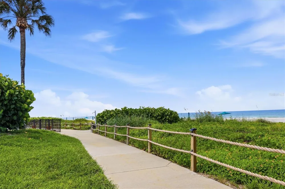 2089 GULF OF MEXICO DRIVE #G1-302 Longboat Key, FL 34228