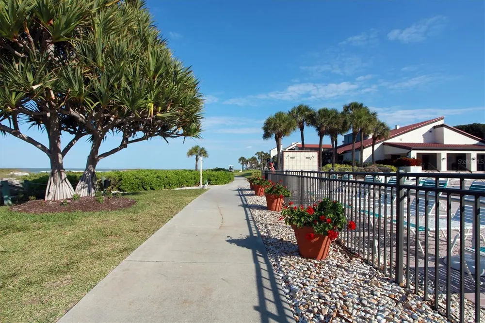 2089 GULF OF MEXICO DRIVE #G1-302 Longboat Key, FL 34228