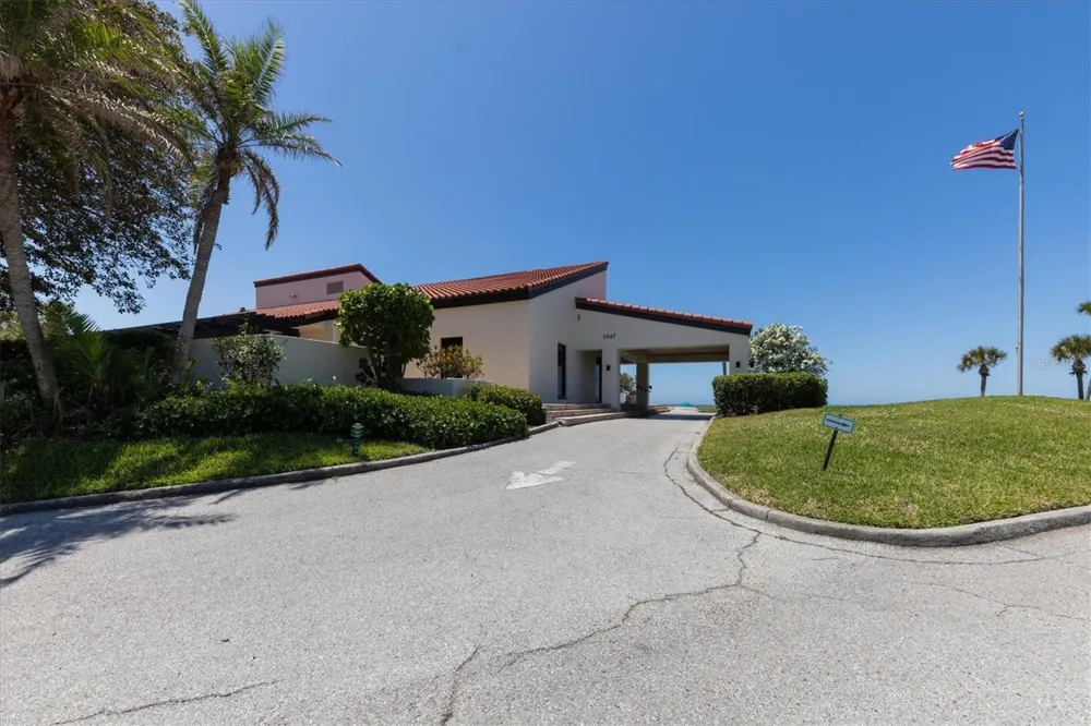 2089 GULF OF MEXICO DRIVE #G1-302 Longboat Key, FL 34228