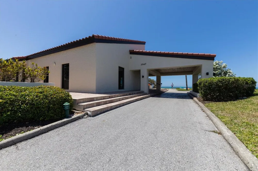 2089 GULF OF MEXICO DRIVE #G1-302 Longboat Key, FL 34228