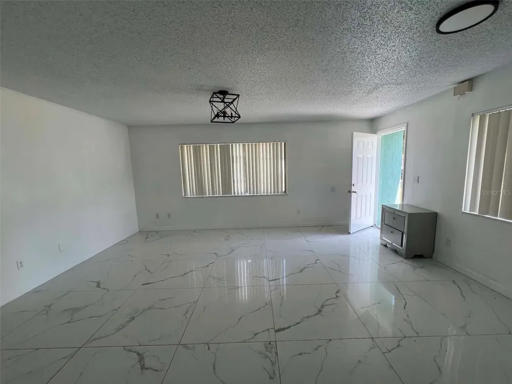 3188 SPLIT WILLOW DRIVE Orlando, FL 32808
