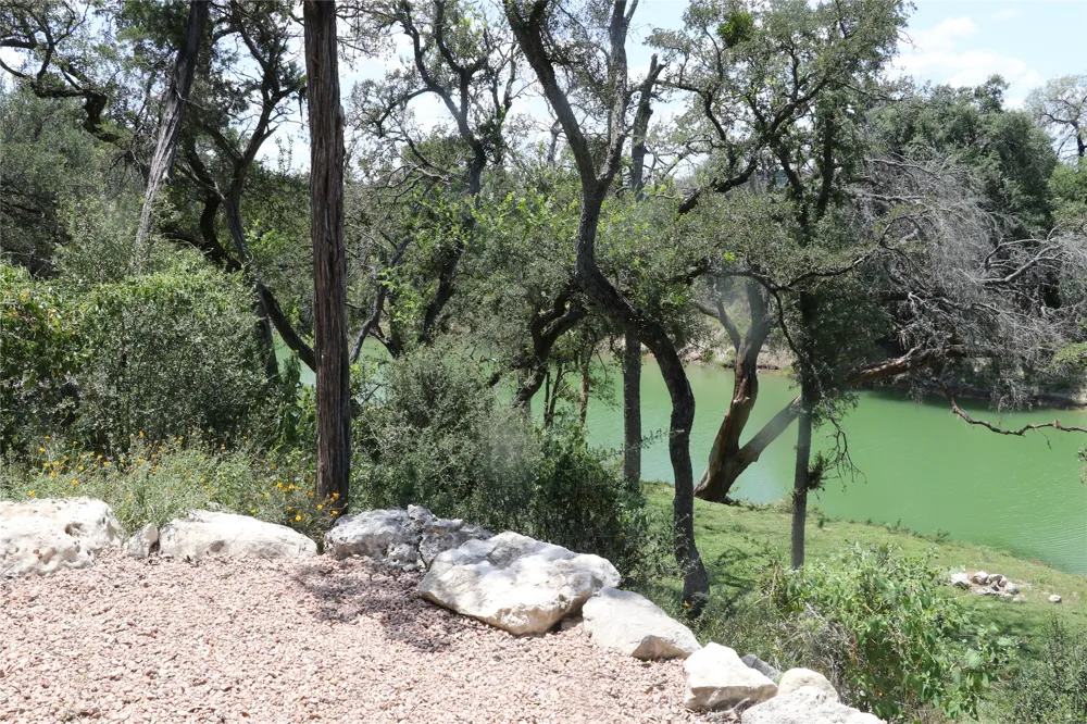 1610 Paradise Parkway Canyon Lake, TX 78133