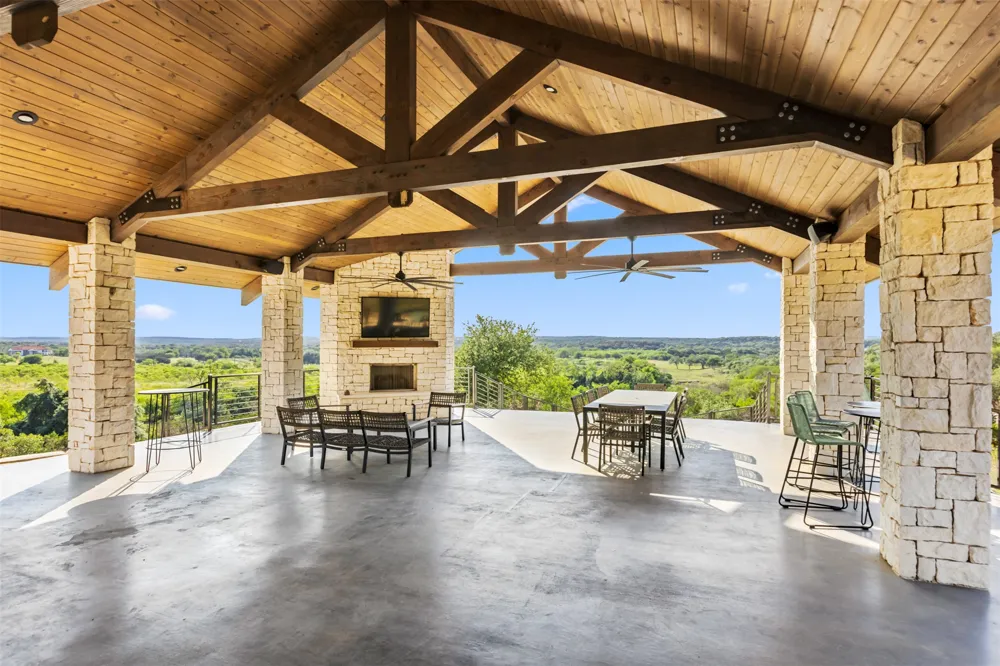 1610 Paradise Parkway Canyon Lake, TX 78133