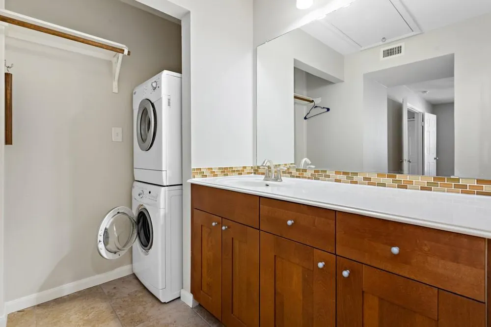 7685 Northcross Dr. Drive #624 Austin, TX 78757