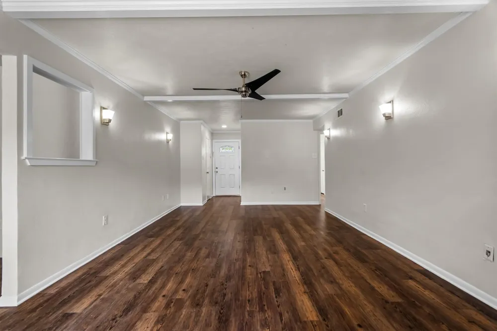 2717 W Oakdale Road Irving, TX 75060