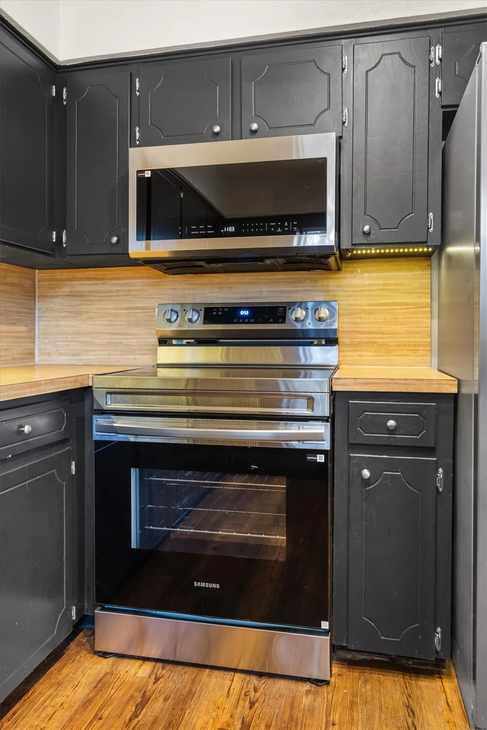 2717 W Oakdale Road Irving, TX 75060
