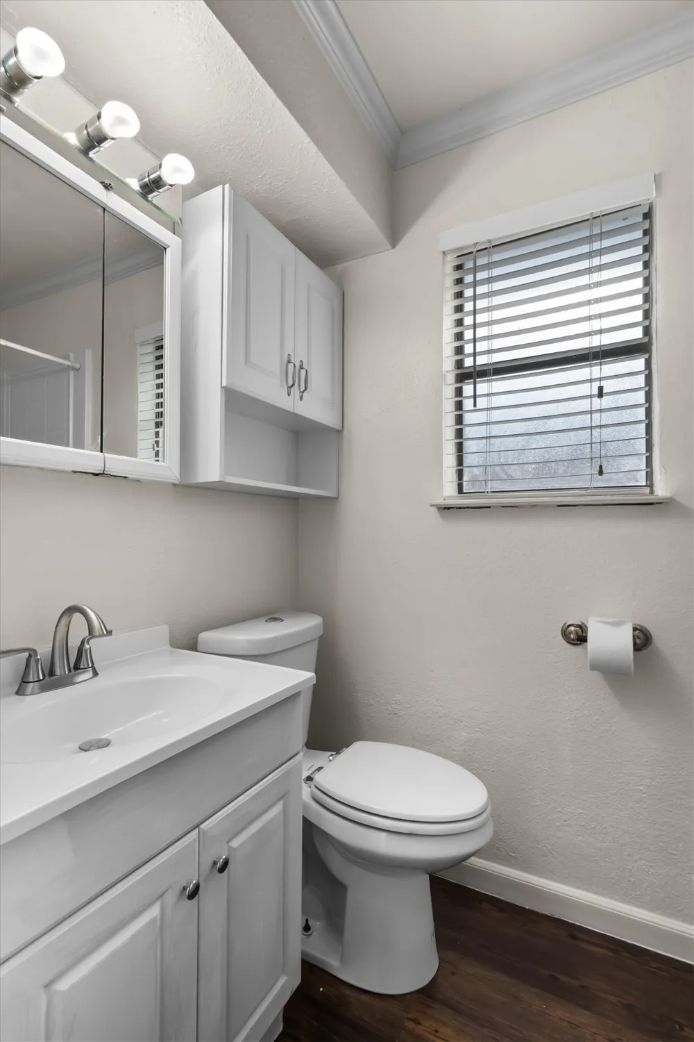 2717 W Oakdale Road Irving, TX 75060