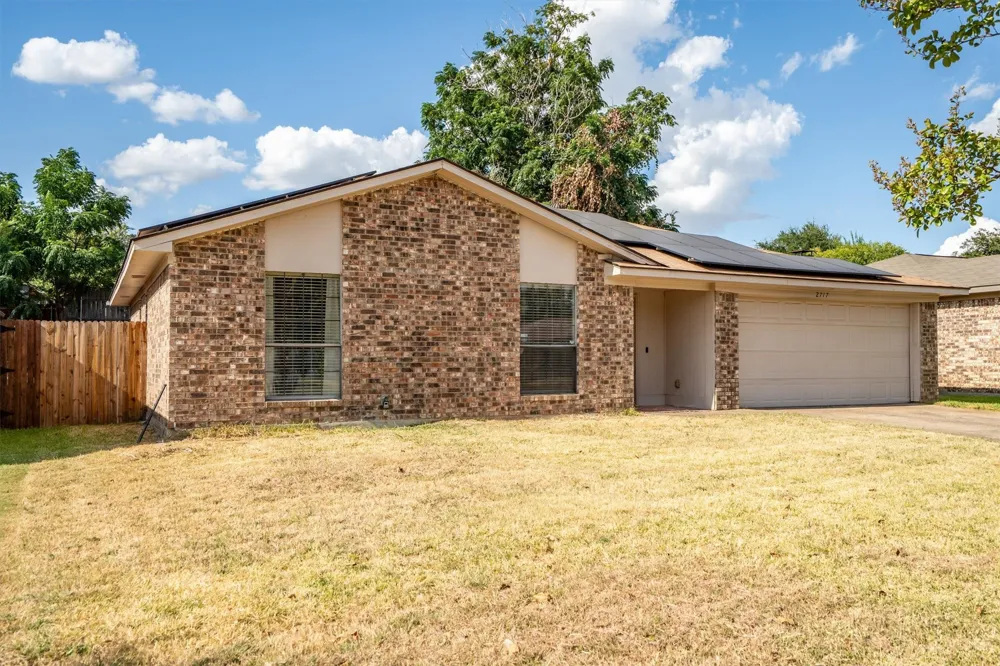 2717 W Oakdale Road Irving, TX 75060