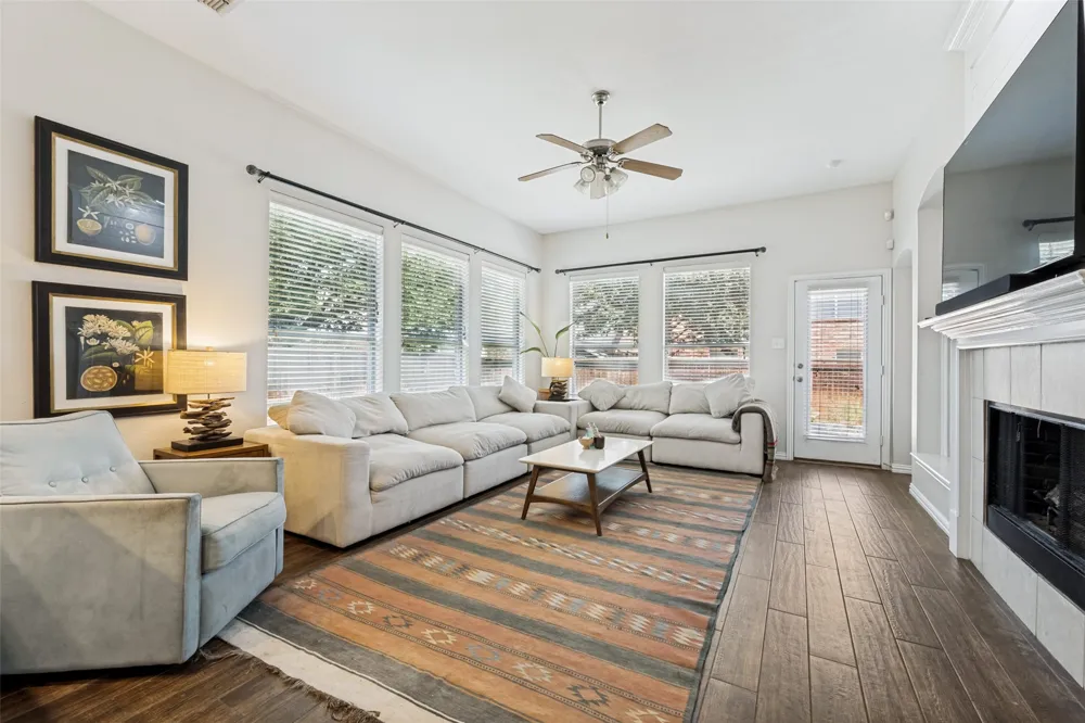 310 Conroe Circle Argyle, TX 76226