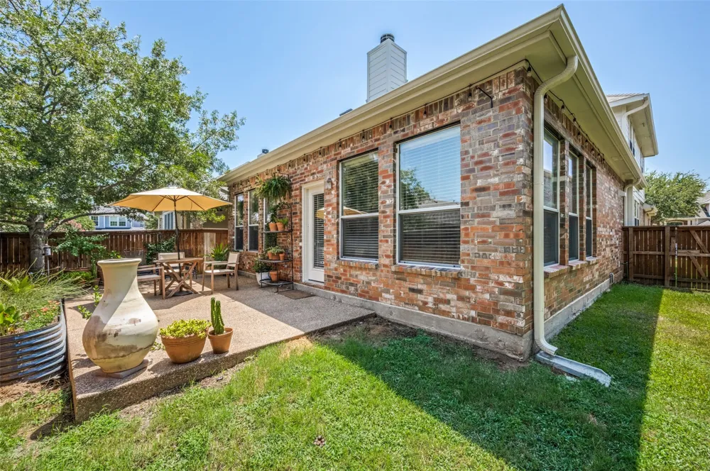 310 Conroe Circle Argyle, TX 76226