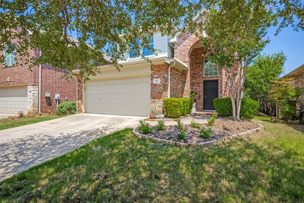 310 Conroe Circle Argyle, TX 76226