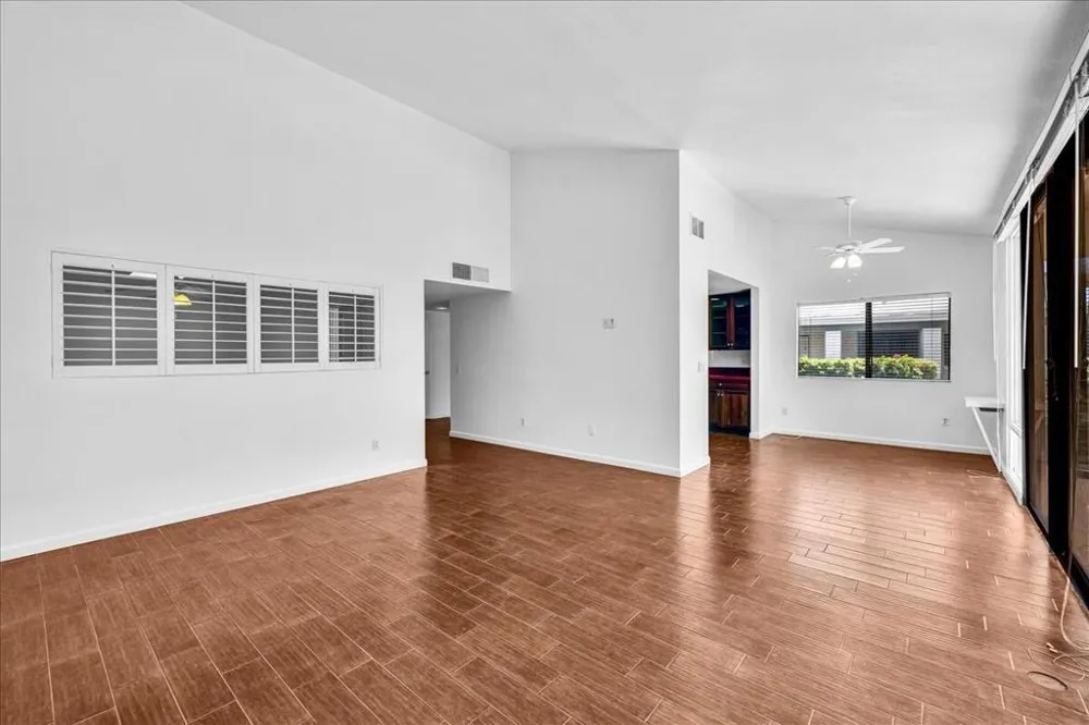 1957 Grand Bahama Drive E Palm Springs, CA 92264