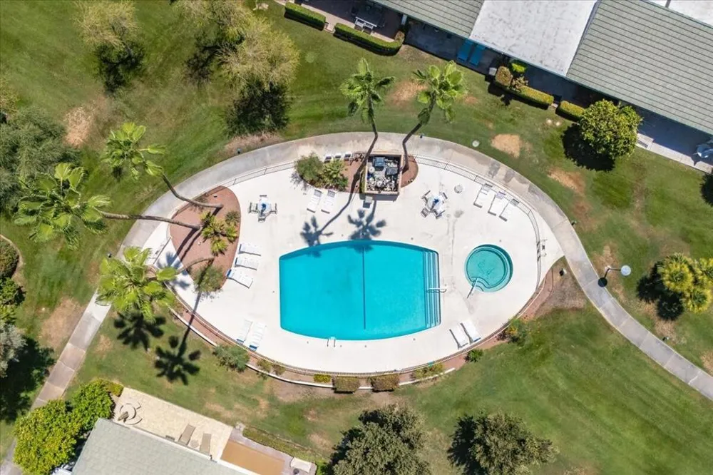 1957 Grand Bahama Drive E Palm Springs, CA 92264