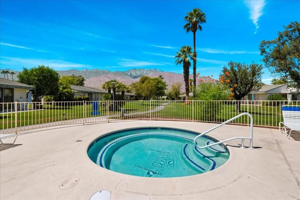 1957 Grand Bahama Drive E Palm Springs, CA 92264