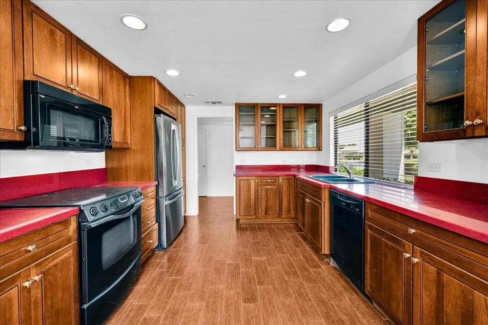 1957 Grand Bahama Drive E Palm Springs, CA 92264