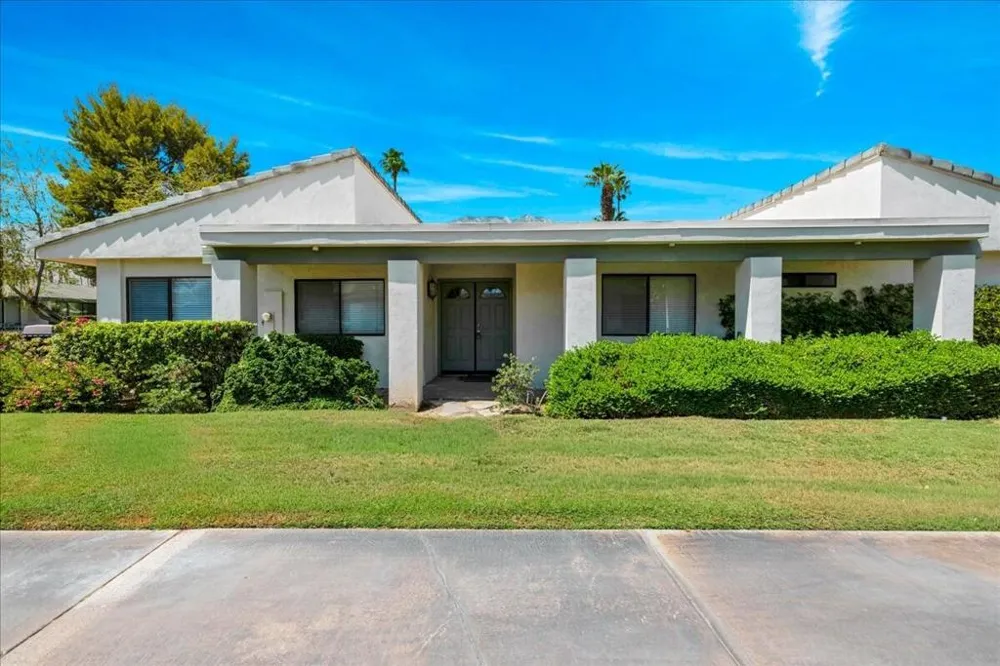1957 Grand Bahama Drive E Palm Springs, CA 92264