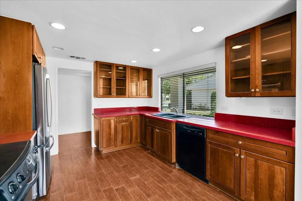 1957 Grand Bahama Drive E Palm Springs, CA 92264