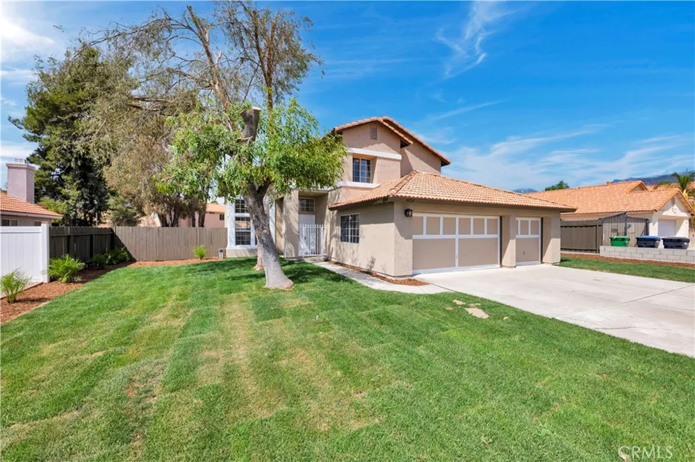 44332 Olive Hemet, CA 92544