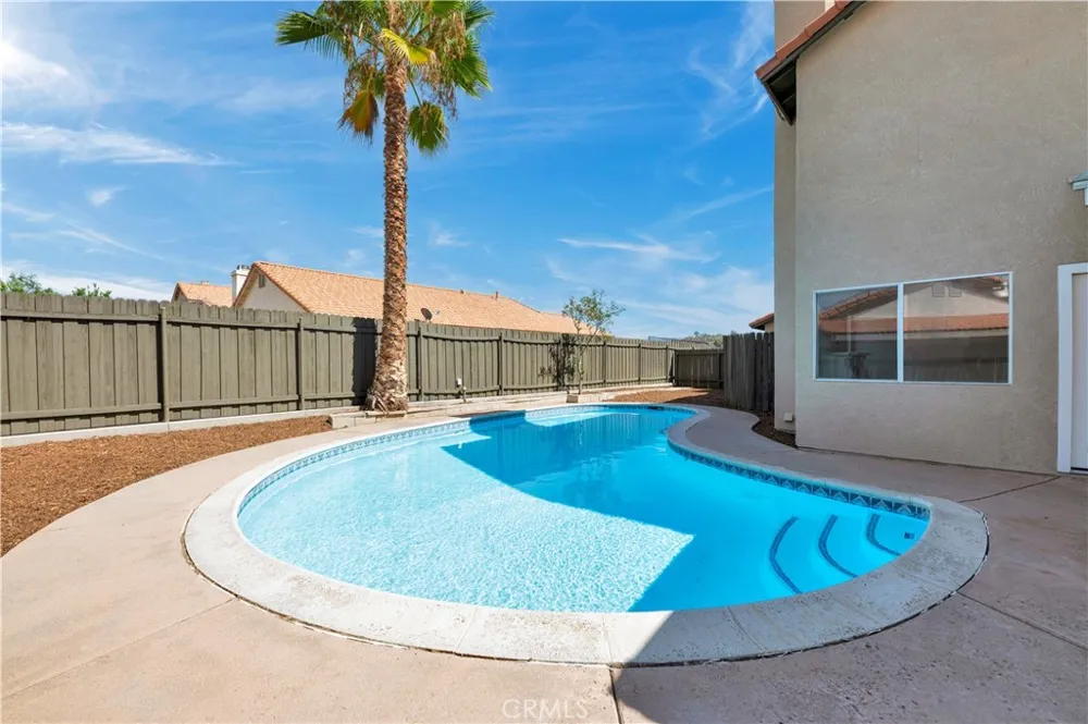 44332 Olive Hemet, CA 92544