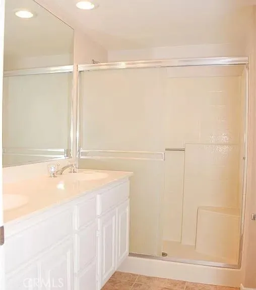 22919 Banyan Saugus, CA 91390