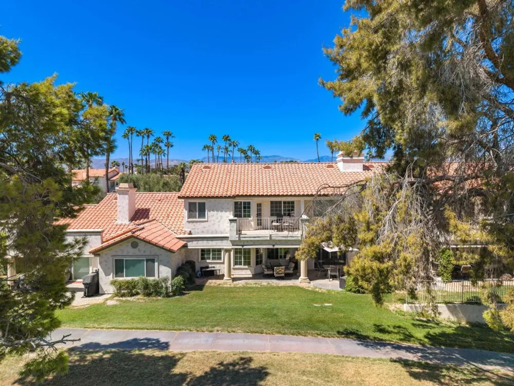 372 Muirfield Drive Palm Desert, CA 92211