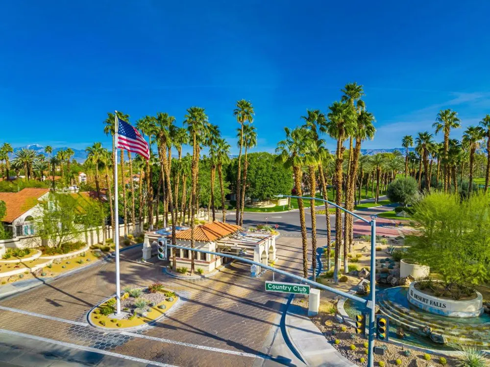 372 Muirfield Drive Palm Desert, CA 92211
