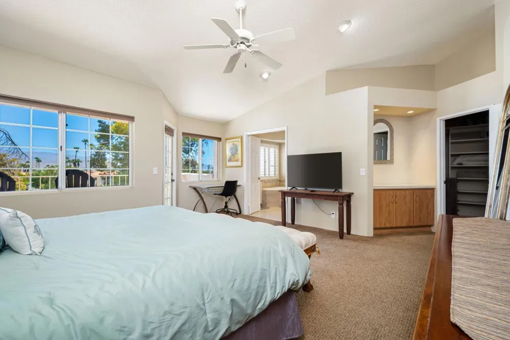 372 Muirfield Drive Palm Desert, CA 92211