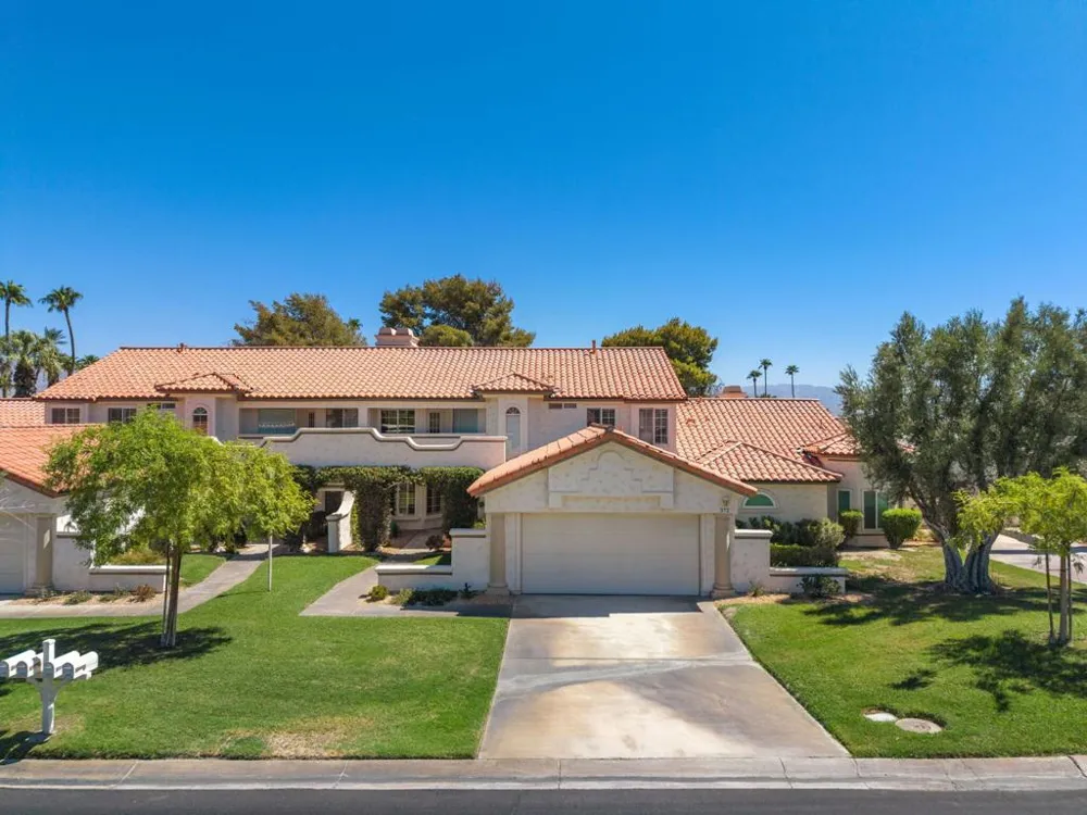 372 Muirfield Drive Palm Desert, CA 92211