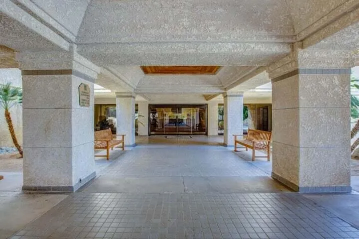 372 Muirfield Drive Palm Desert, CA 92211