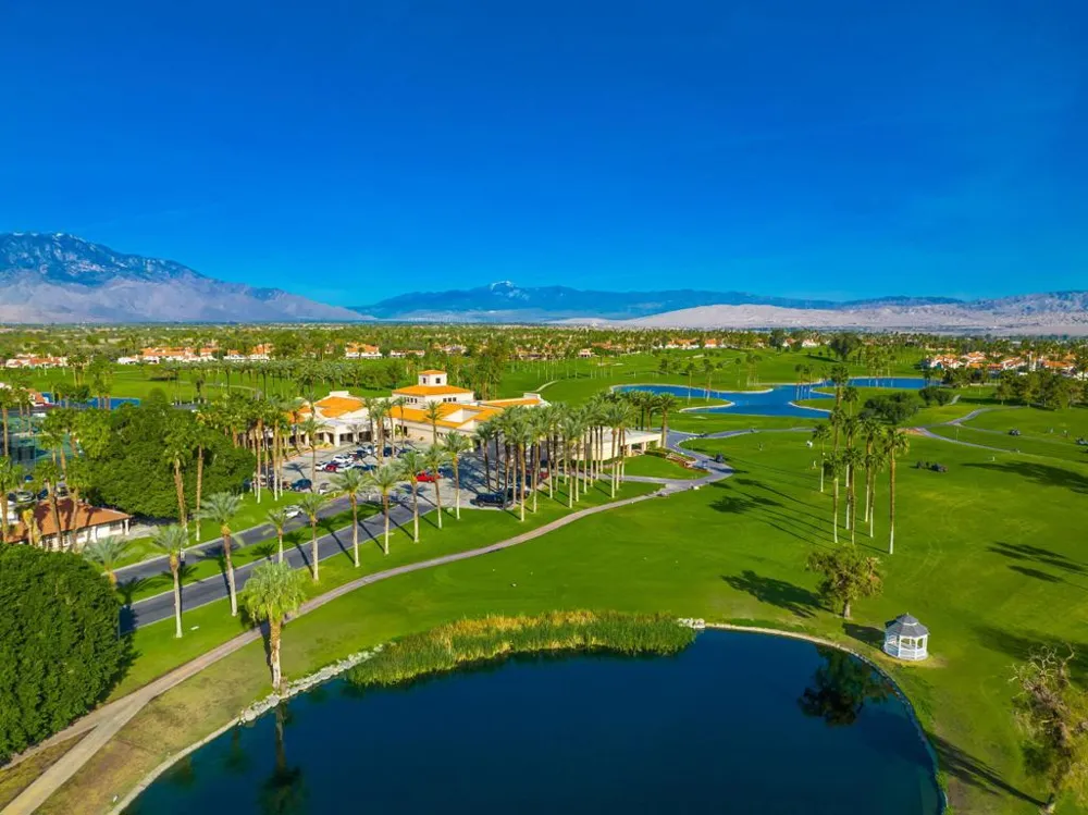 372 Muirfield Drive Palm Desert, CA 92211