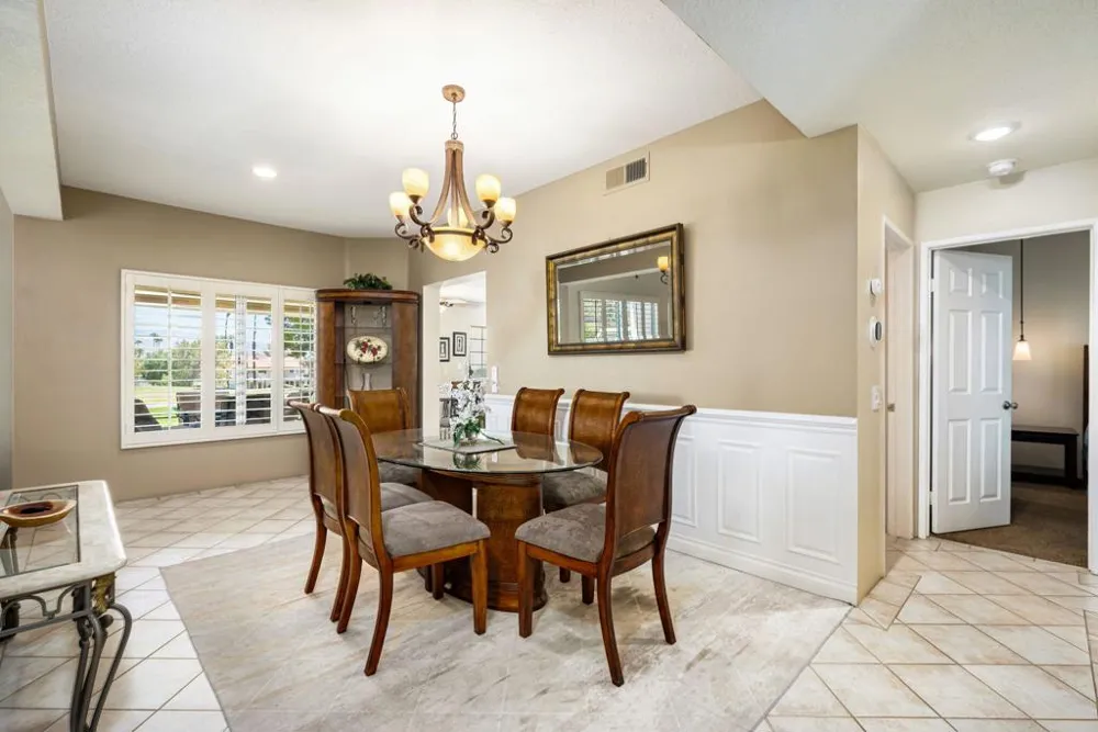 372 Muirfield Drive Palm Desert, CA 92211