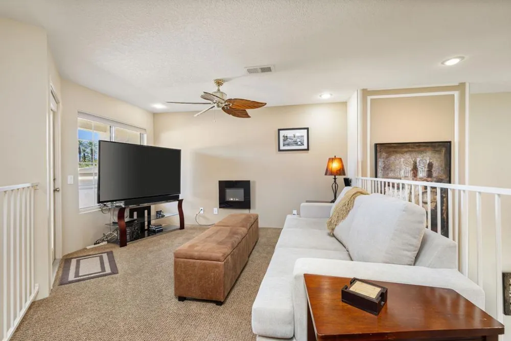 372 Muirfield Drive Palm Desert, CA 92211