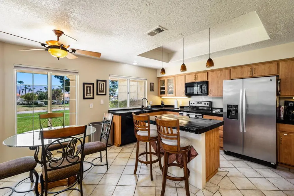 372 Muirfield Drive Palm Desert, CA 92211