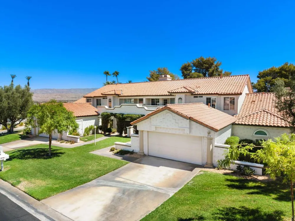 372 Muirfield Drive Palm Desert, CA 92211