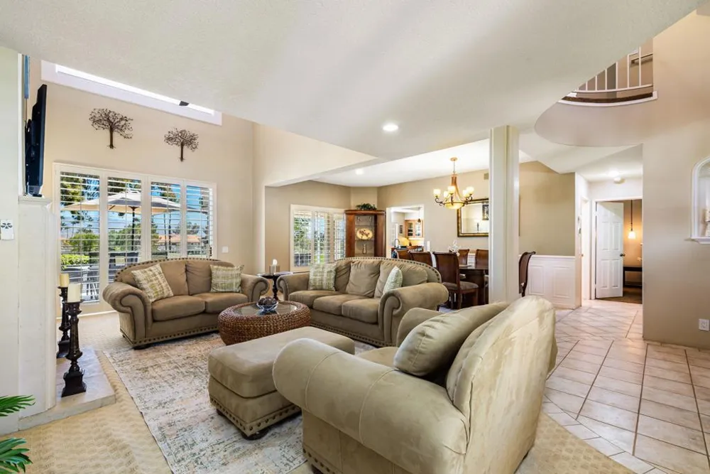 372 Muirfield Drive Palm Desert, CA 92211
