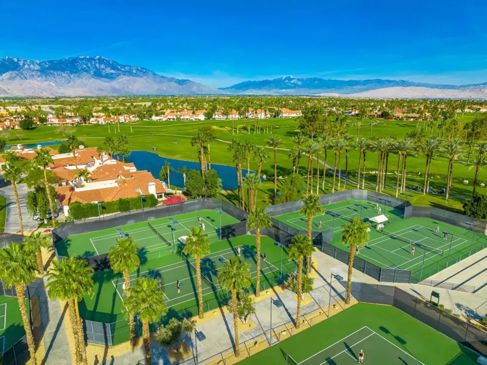 372 Muirfield Drive Palm Desert, CA 92211