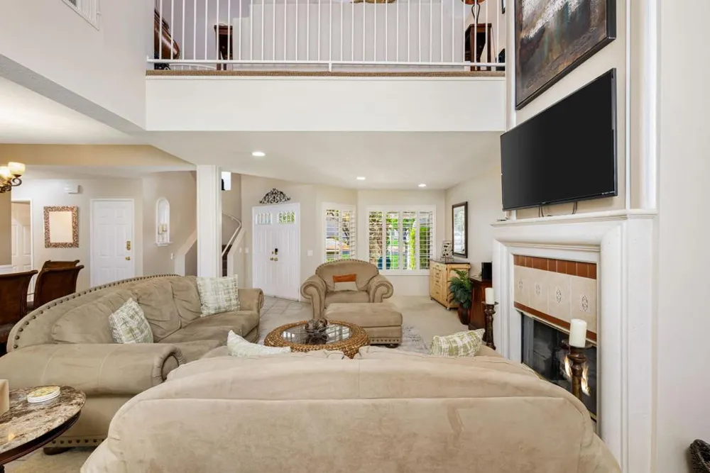 372 Muirfield Drive Palm Desert, CA 92211