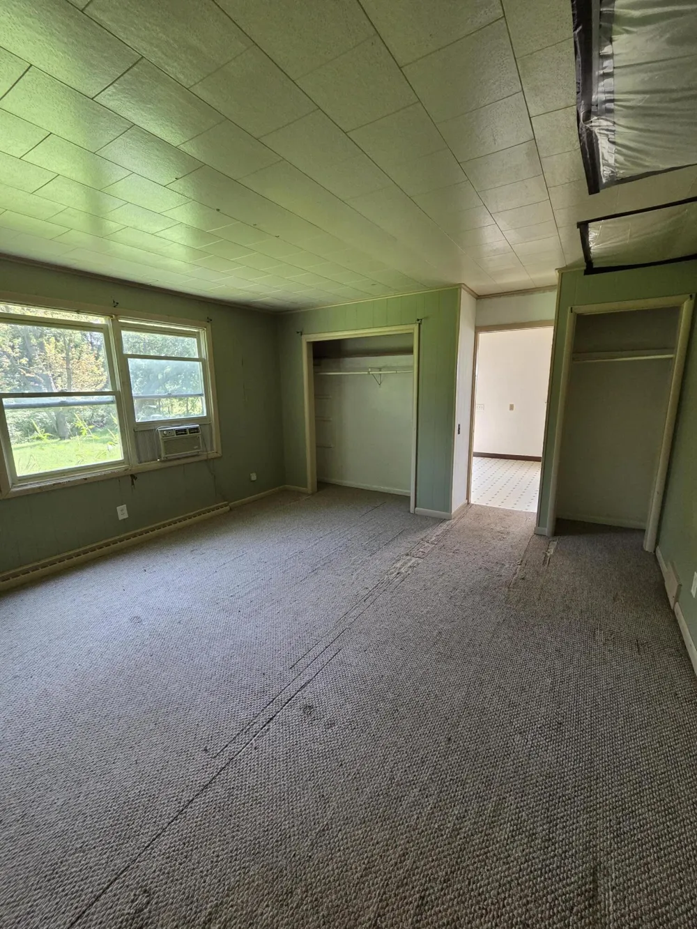 30369 M 40 Paw Paw, MI 49079